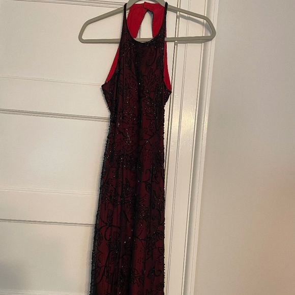 Luxury FLEUR de LEI RED SILK WITH BLACK BEADING BACK CUTOUT SLIT IN BACK - Picture 3 of 14